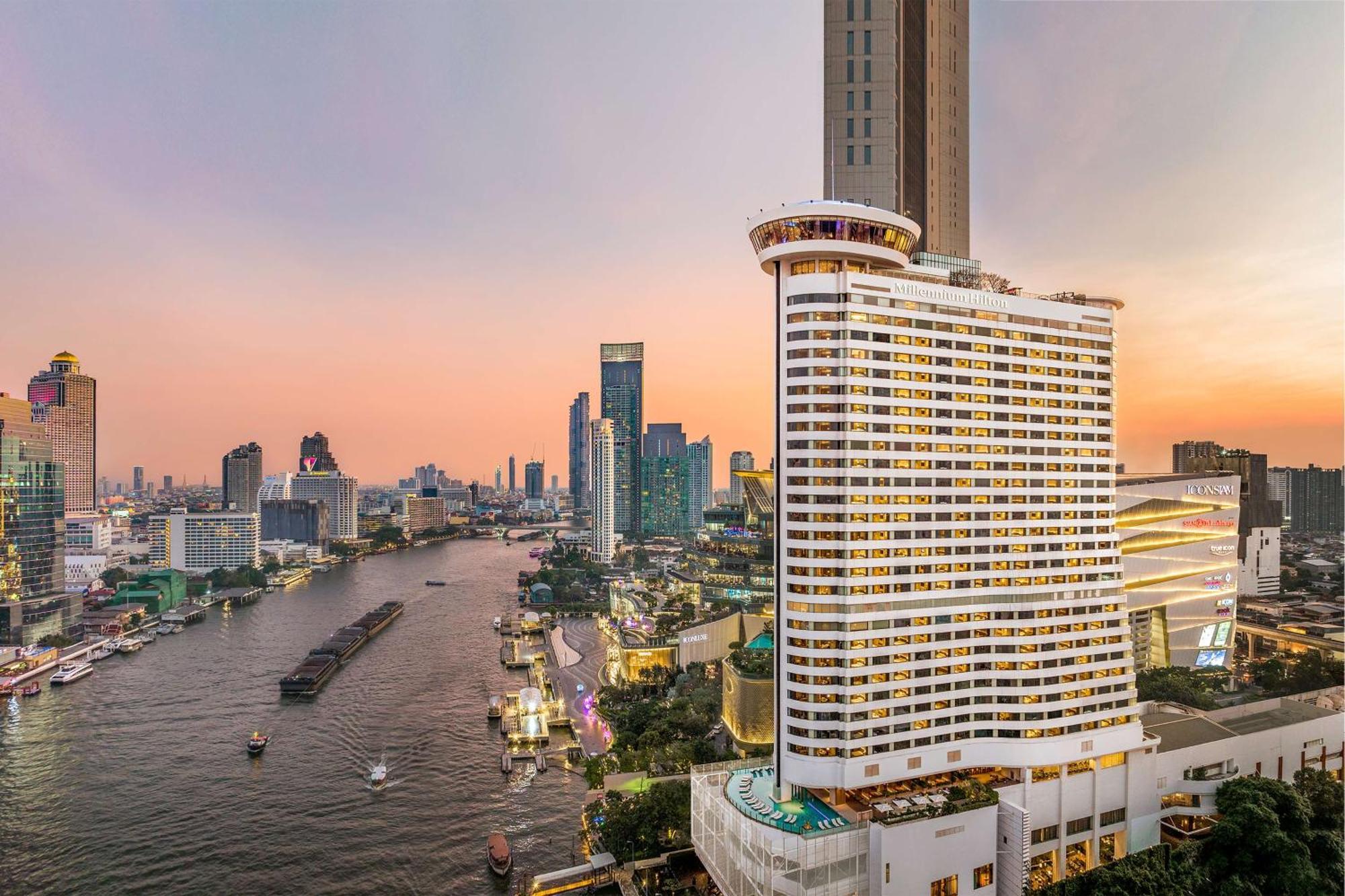 Millennium Hilton Bangkok Hotel Exterior foto